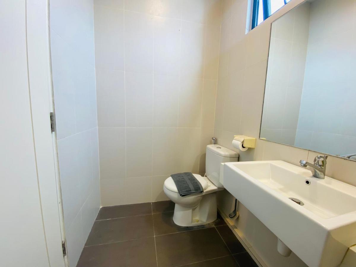Apartment 2bd @ Uss & Car *